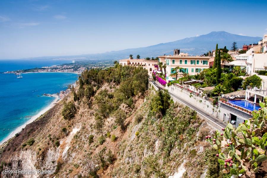 Escursione costiera da Messina all'Etna e Taormina